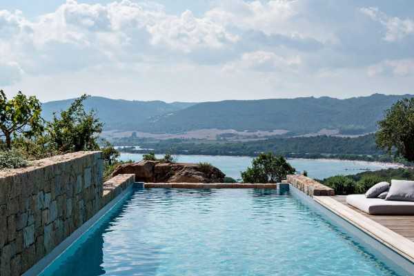 villa-santa-giulia-piscine-2020-1