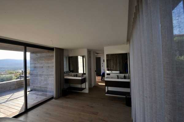 villa-santa-giulia-salle-de-bain3